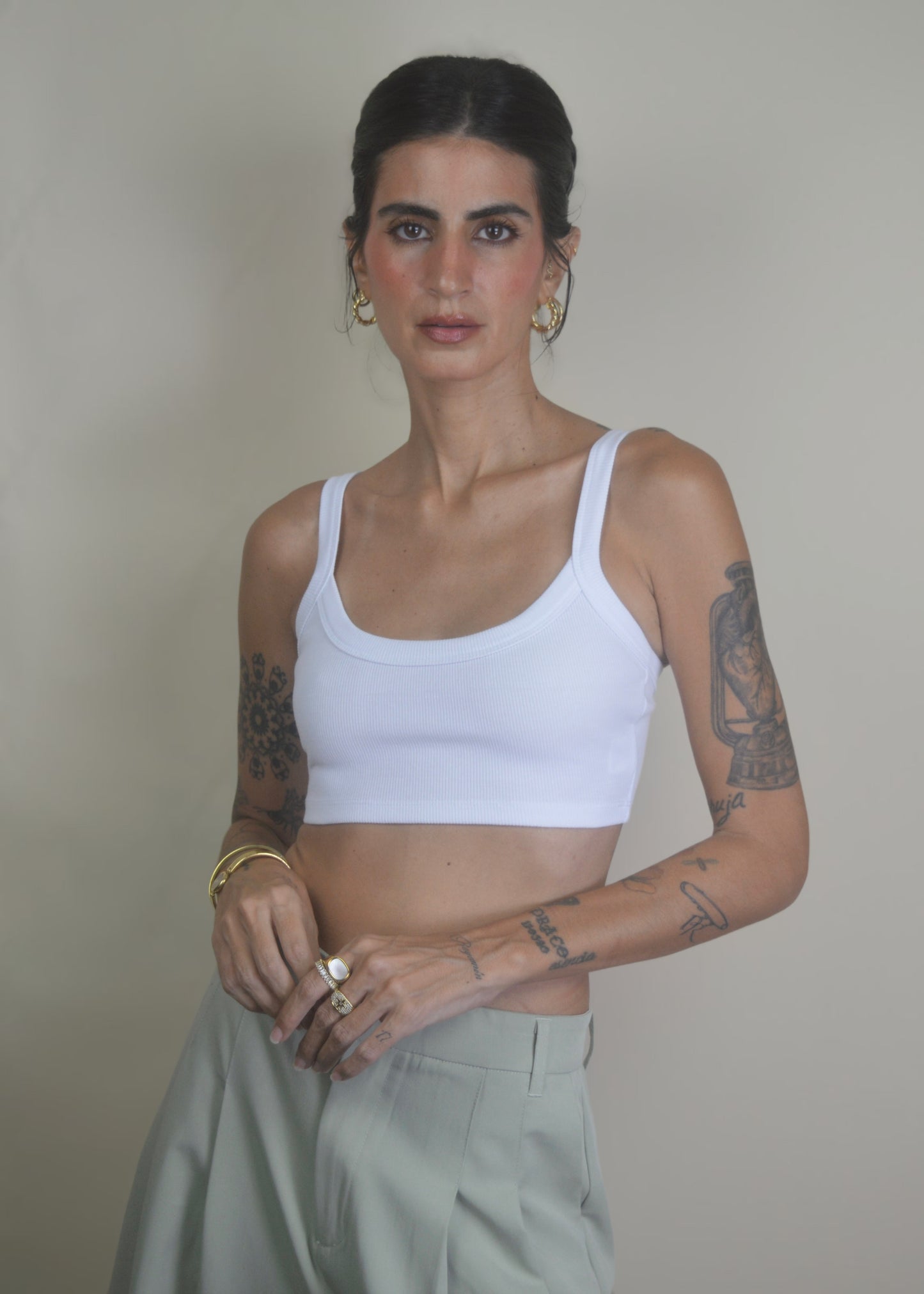 The Basic Ribbed Cropped Top             Black|White