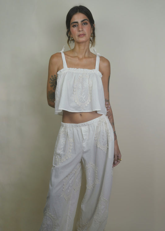 Époque Embroidered Top