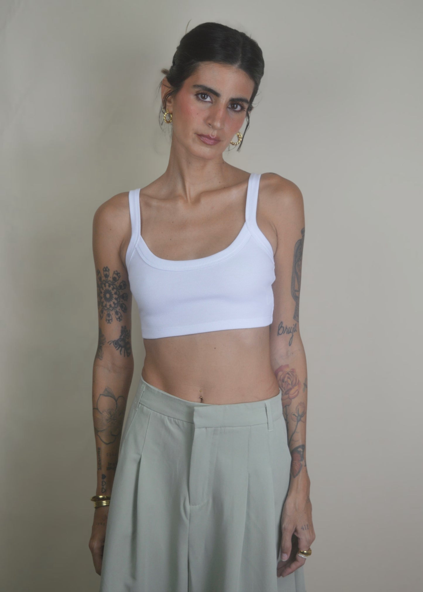The Basic Ribbed Cropped Top             Black|White