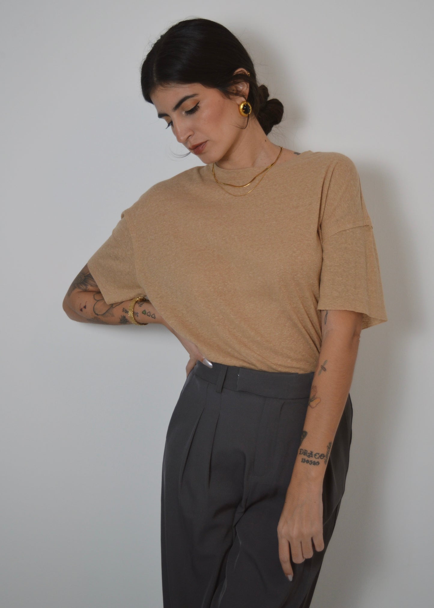 Taupe T-shirt