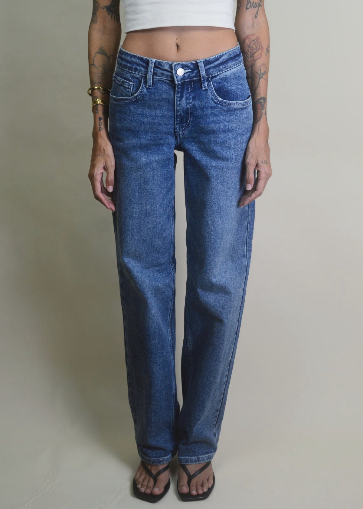 00’s Low Rise Straight Leg Jeans