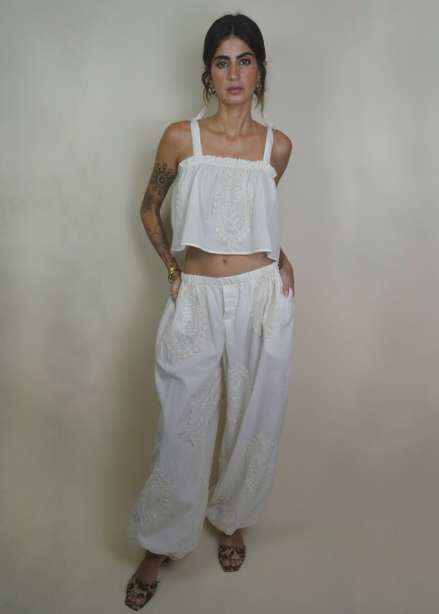 Époque Embroidered Pant
