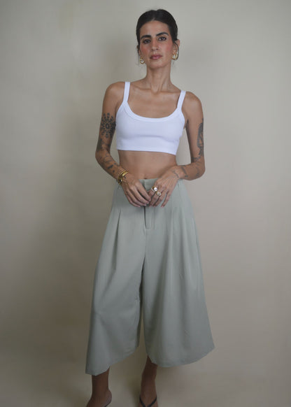 The Basic Ribbed Cropped Top             Black|White